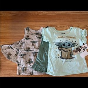 4pc Star Wars top and bottom sets
Size is 18 months